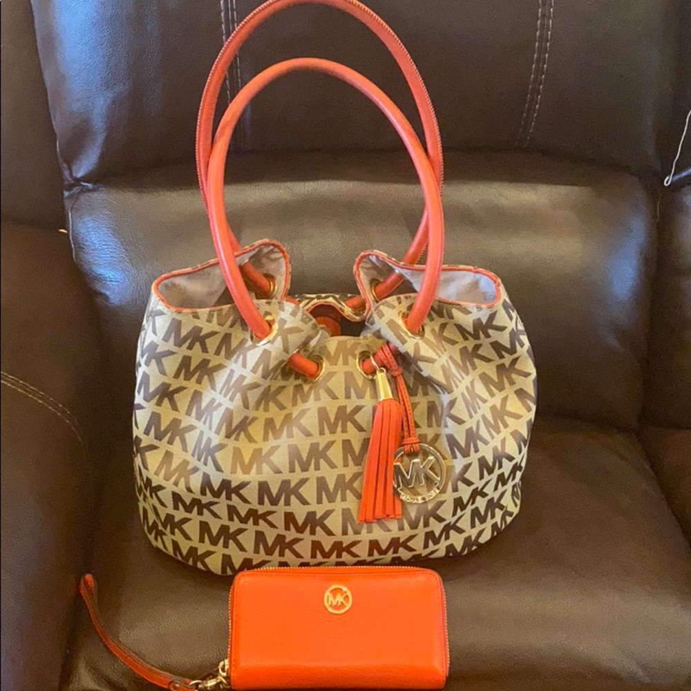 Michael Kors jacquard and orange purse wristlet